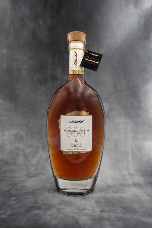 Scheibekl Edles Fass Haselnuss.jpg